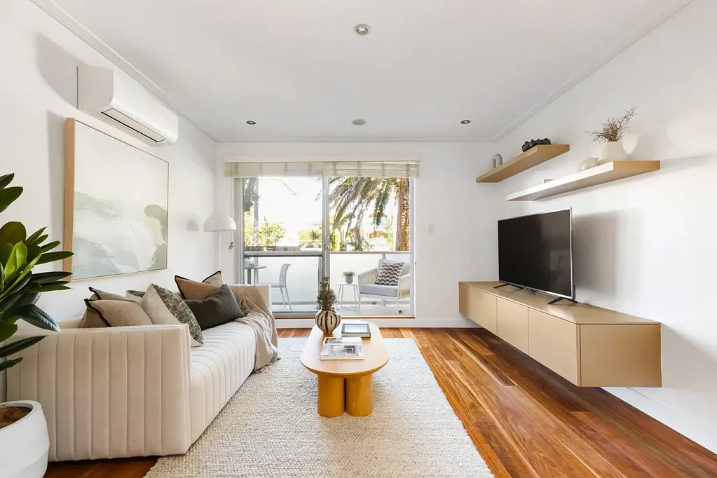 Collaroy 2房 完美底层公寓 - 距离Collaroy Beach 100米 Immaculate Ground Floor Apartment - 100m to Collaroy Beach