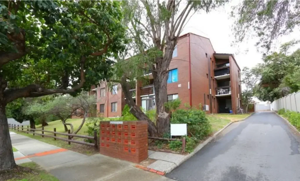 9/76 King George's Street, Victoria Park, WA 6100