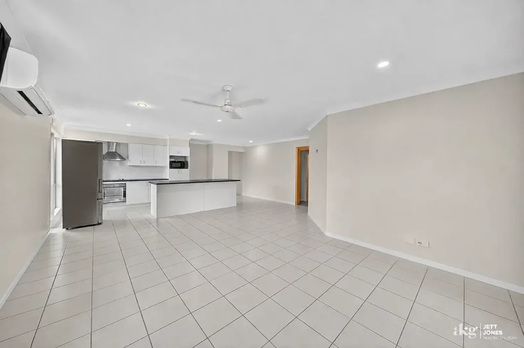 Logan Reserve 4ਬੈੱਡਰੂਮ A Solid Family Home with Space to Enjoy