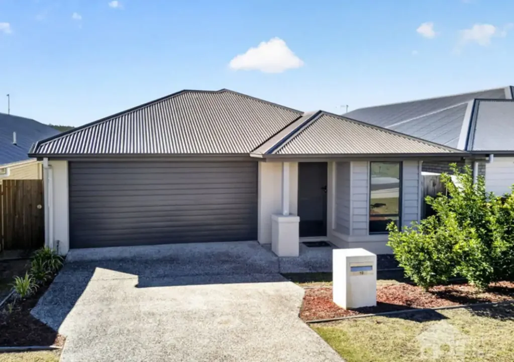 Contemporary Comfort Meets Effortless Style at 10 Aura Street