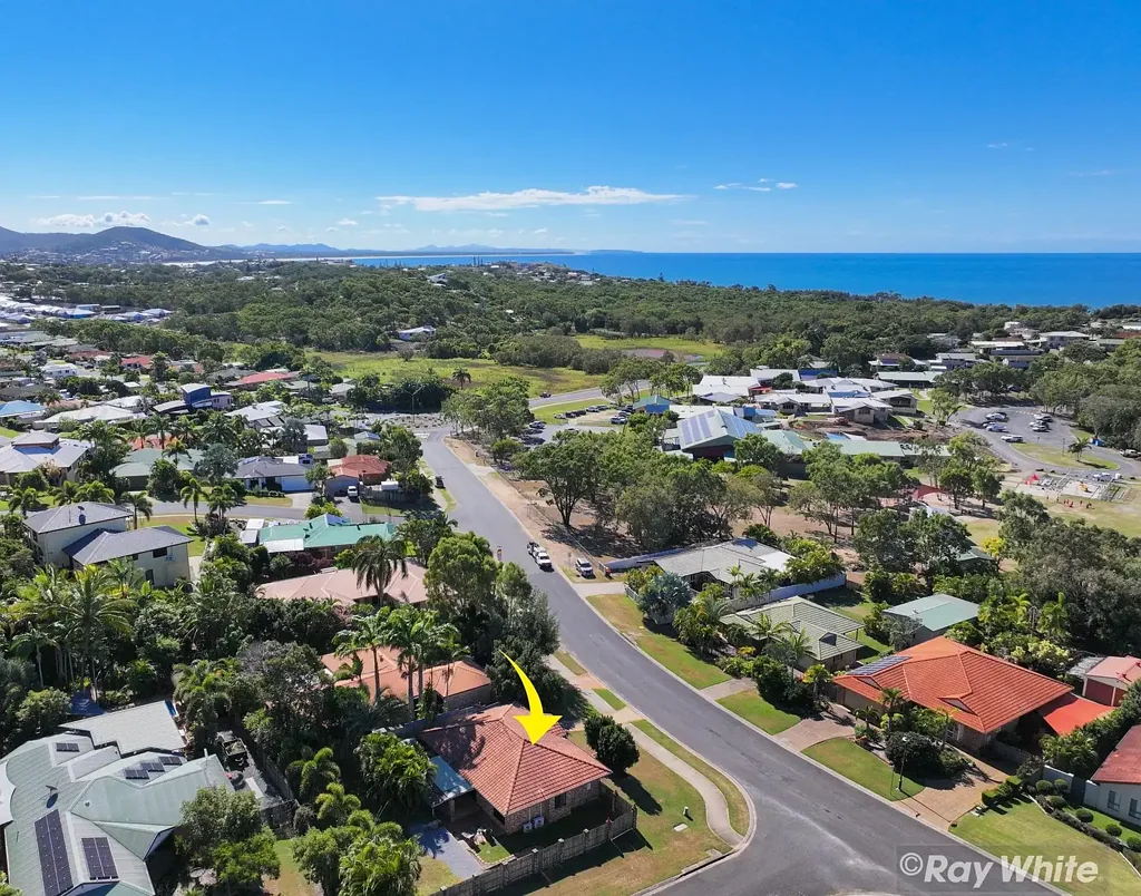2 Salem Court, Lammermoor, QLD 4703