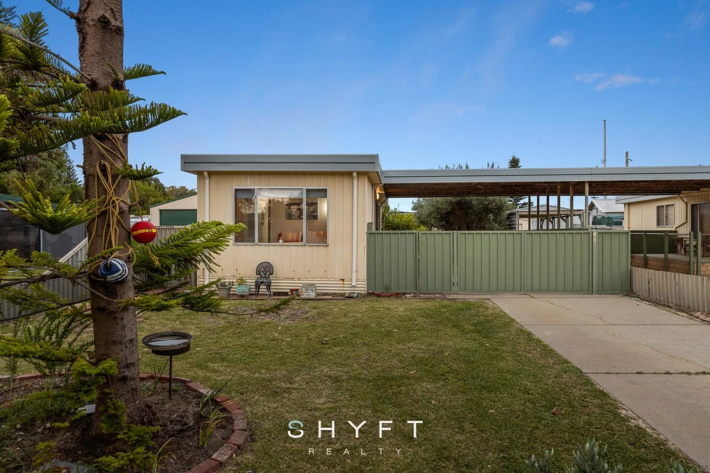 17A Walker Avenue, Lancelin, WA 6044