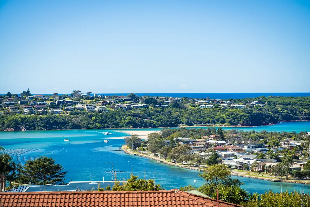 5 John Close, Merimbula, NSW 2548