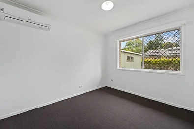 Kwarto - 2 Robert Street, Loganlea, QLD 4131