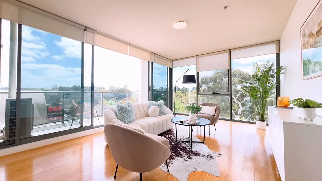 Spacious 2 bed 2 bath plus study 2 carpark