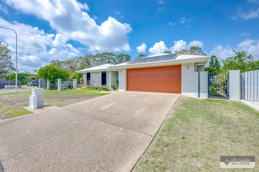 Bundaberg North 3कमरा Botanic Gardens Views, Beautiful Deck & Easy Living in a Prime Location