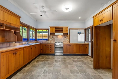 33 Kingsley Terrace, Wynnum, QLD 4178, 4 slaapkamers, 3 badkamers, House