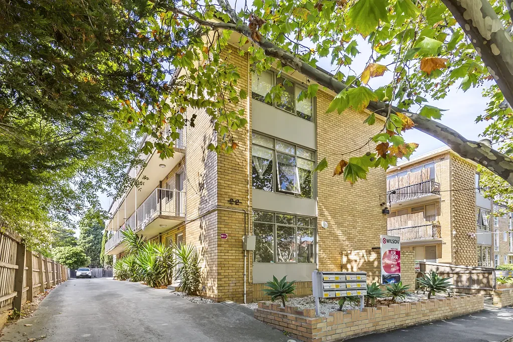 Spacious One Bedroom Ground Level Apartment
