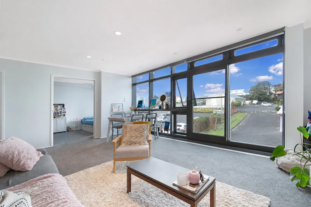 Glen Eden 1房  SECURE LIVING. SMART BUYING.