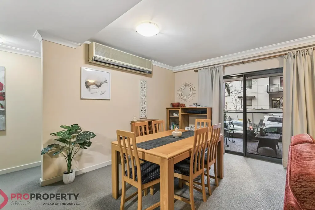 Perth 2બેડરૂમ Spacious Inner-City Living Moments from Kings Park & the CBD