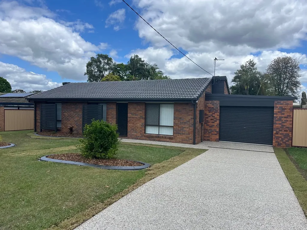 Modern 3-Bedroom Rental House in Desirable Hillcrest Neighborhood