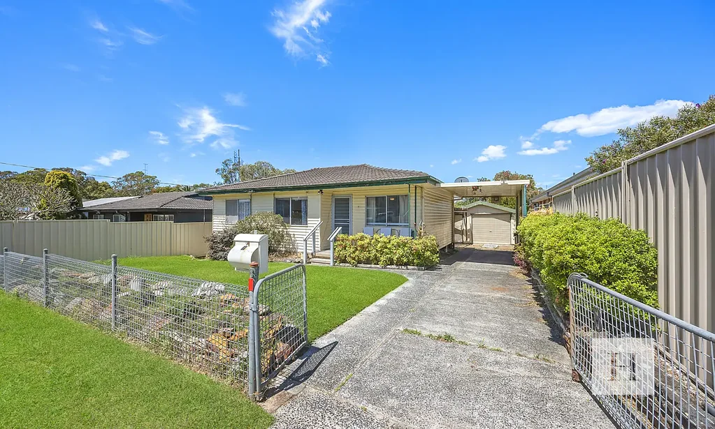 8 Merrendale Avenue, Gorokan, NSW 2263