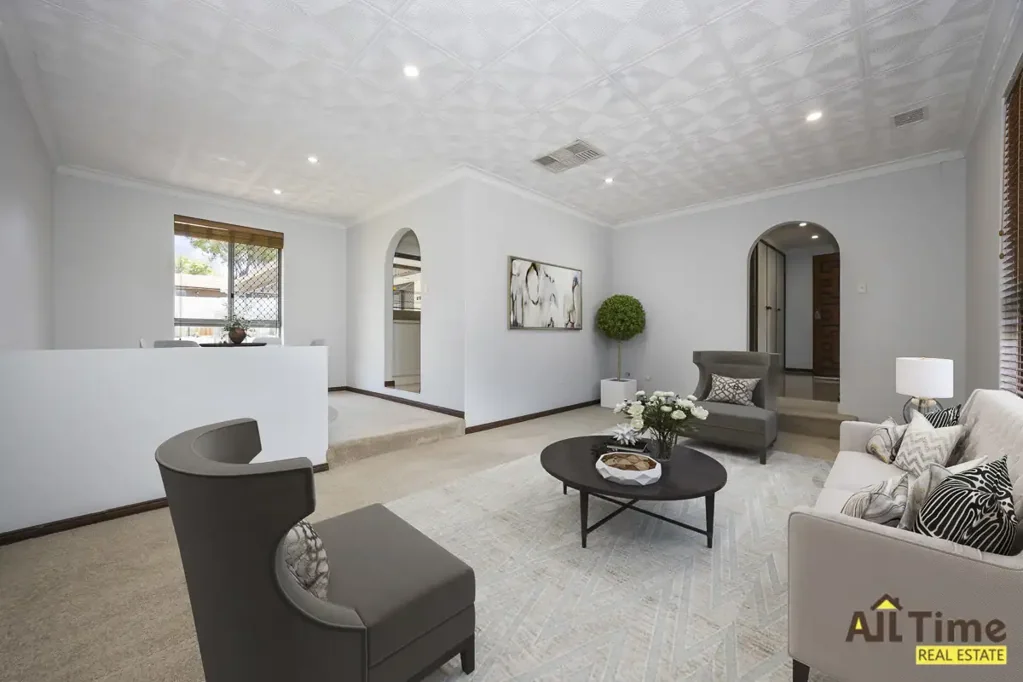 Perfect Family Home with a pool in Willetton School zone!!