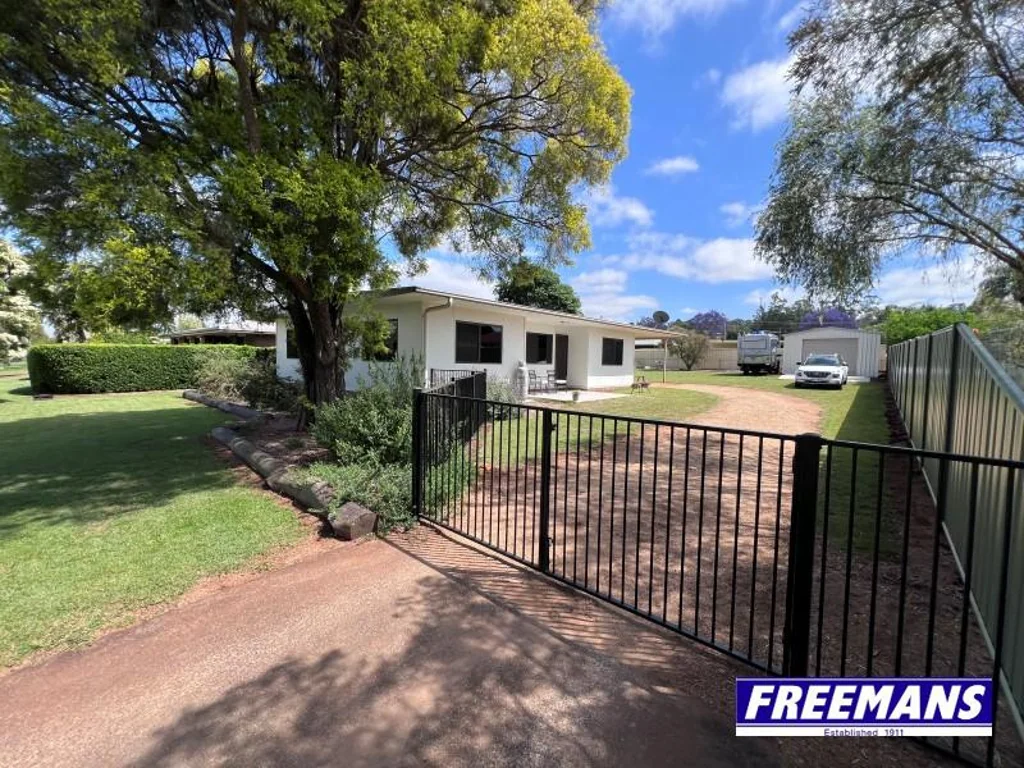 102 Doonkuna Street, Kingaroy, QLD 4610