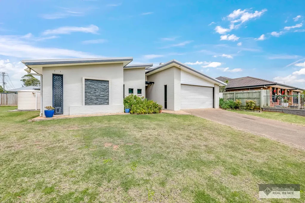 1 Neville Drive, Branyan, QLD 4670
