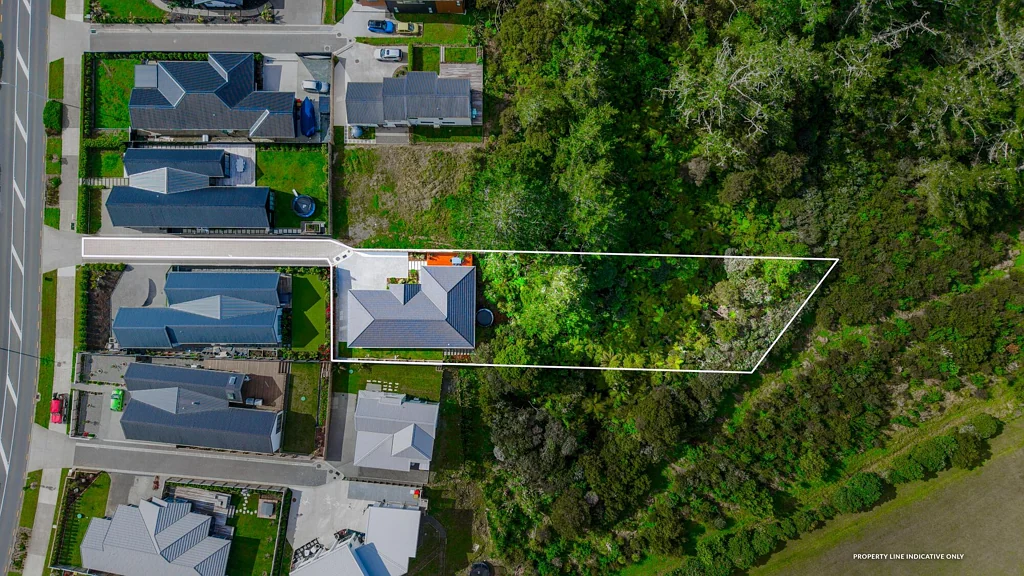 Long Bay 4房  Single-Level Ease with a Peaceful Bush Outlook
