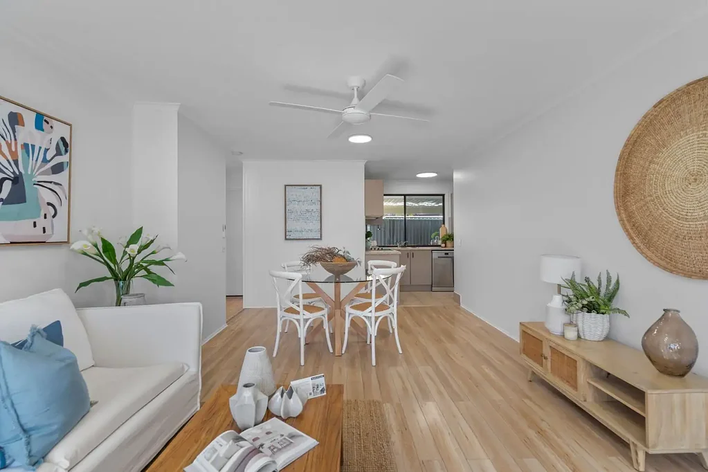Labrador 2房  Fully Renovated, Move-In Ready & Positioned for Growth in a Family-Friendly Setting
