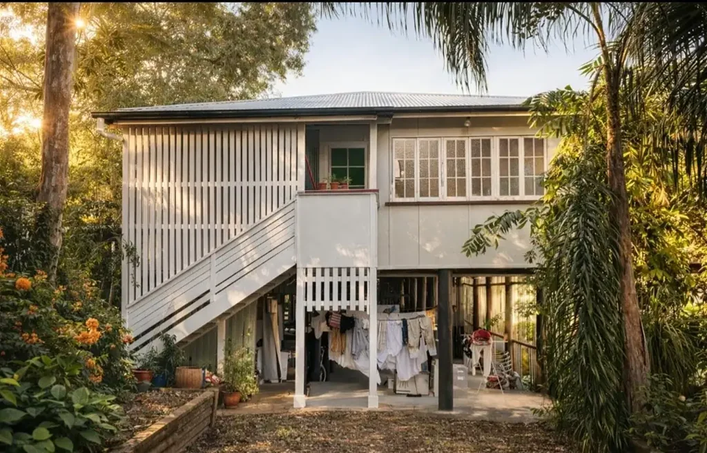 Spacious 3-Bedroom Home with Renovated Bathroom (Water Included)