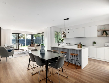 10A Clarence Street, Bentleigh East, Bayside, 4 침실, 3 욕실, Townhouse