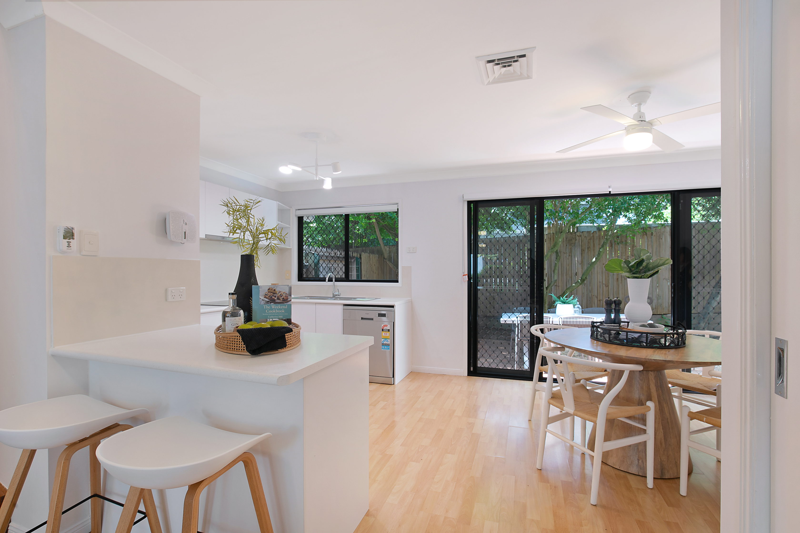 21 ESKGROVE ST, EAST BRISBANE QLD 4169, 0房, 0浴, Townhouse