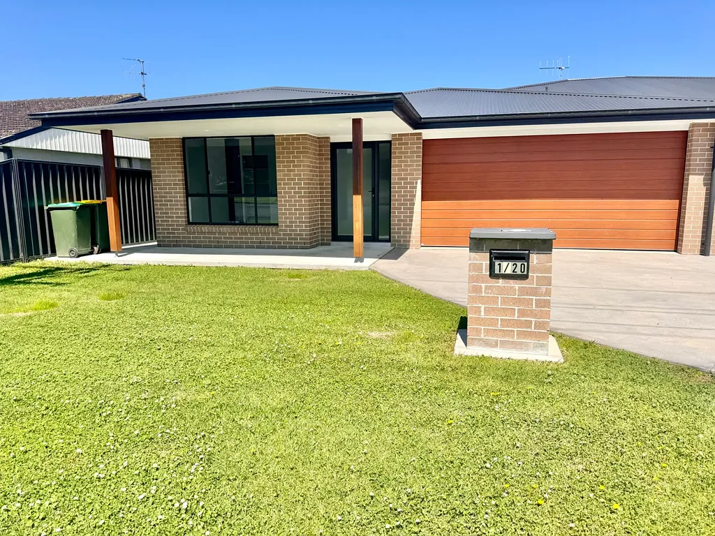 Large 4 Bedroom Duplex in Cundletown