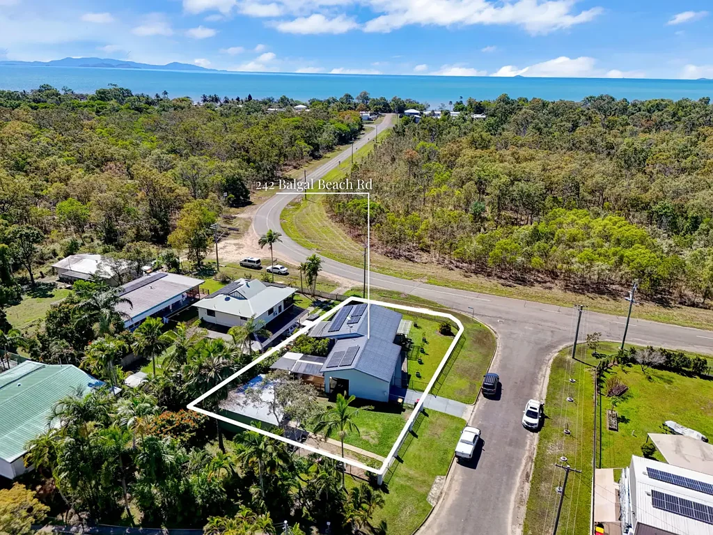 242 Balgal Beach Road, Balgal Beach, QLD 4816