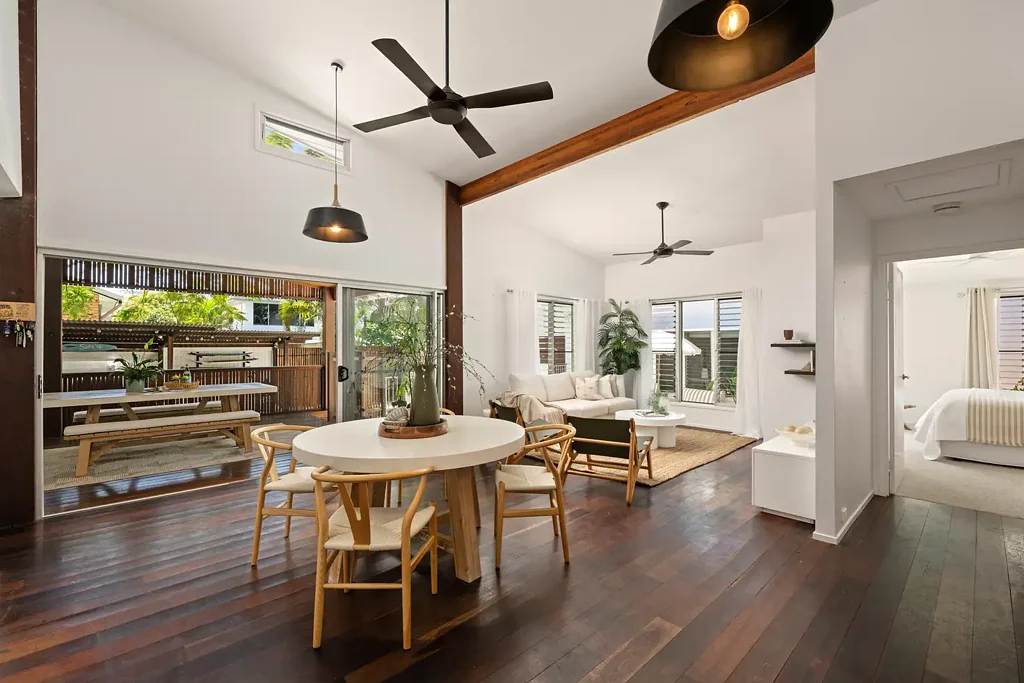 Alexandra Headland 5ห้องนอน Ultimate Beachside Dual Living