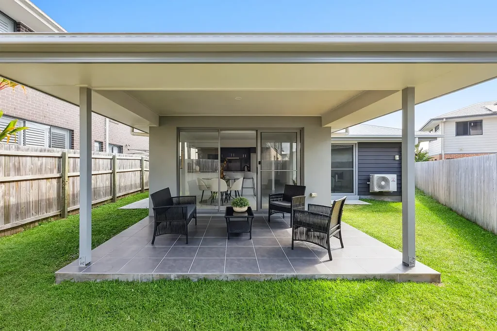 9 Parkland Avenue, Arundel, QLD 4214