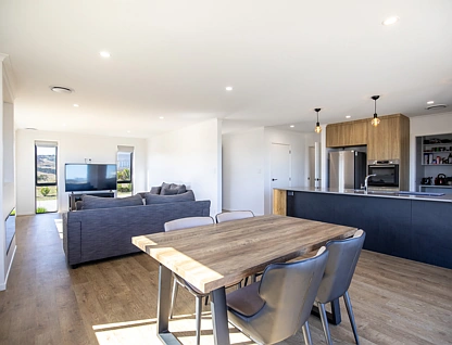 2 Tunarau Street, Raglan, Waikato, 4 ਕਮਰੇ, 2 ਬਾਥਰੂਮ, House