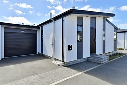11 League Lane, Phillipstown