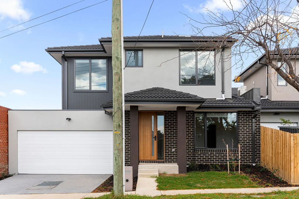 Brand New Townhouse Living in Prime Forest Hill Location