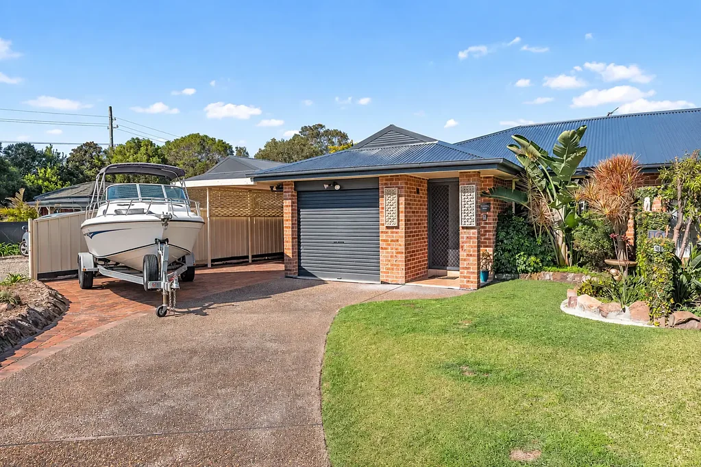 This property is available for a fixed-term lease only, ending 23 March 2027.