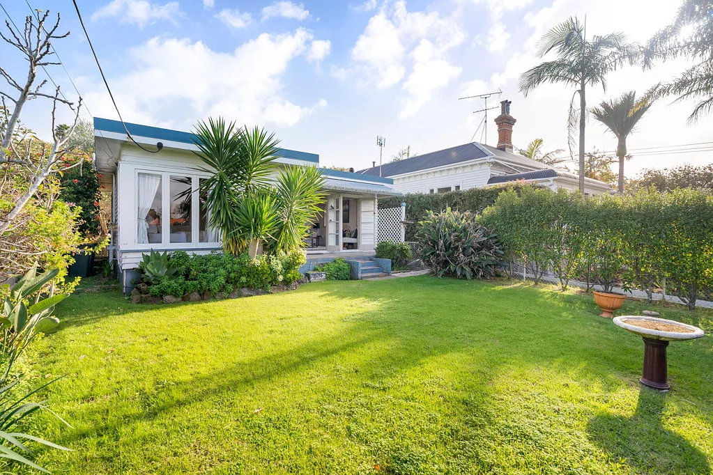Devonport 2Moenga Blue-Chip Location. Endless Potential.