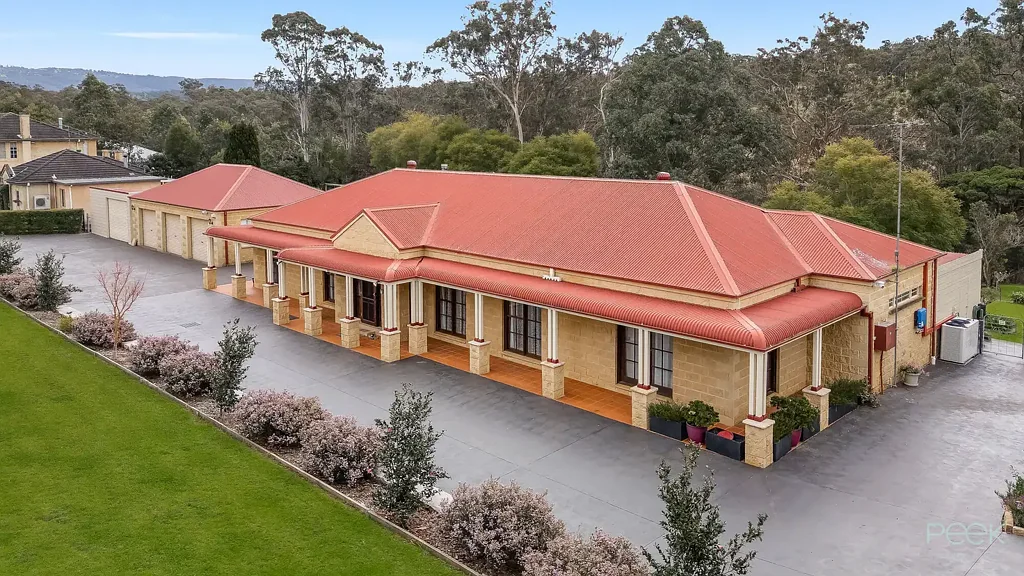 North Richmond 4Zimmer Meticulously Presented 1¼ Acre Lifestyle Property - North Richmond