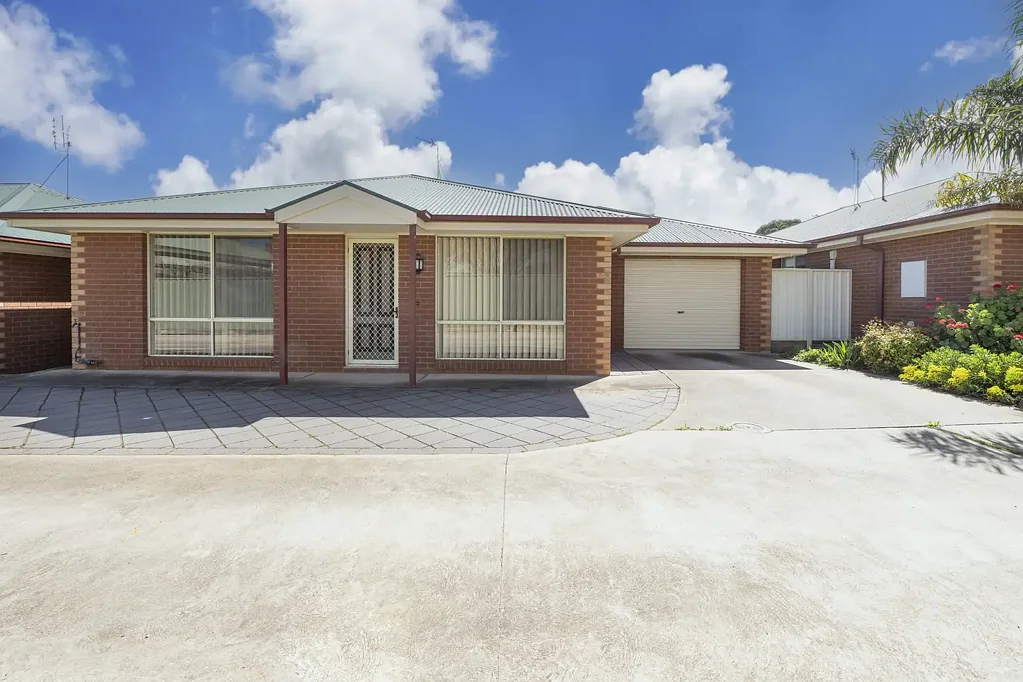 Swan Hill 3બેડરૂમ Rare 3-Bedroom Unit in a Convenient Location