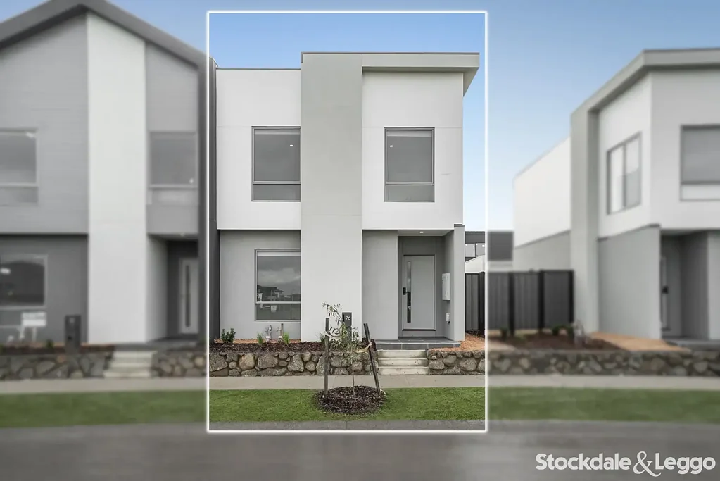 Brand New Town Living in the Heart of Cloverton Estate !