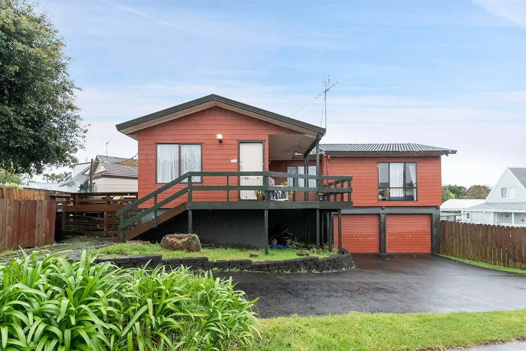 1/15 Seaglen Place, Botany Downs, Manukau City, Auckland