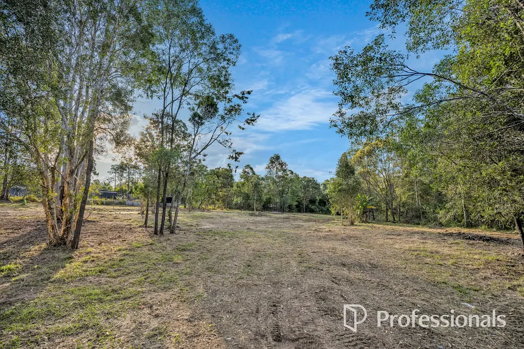 806 Beckmanns Road, Glenwood, QLD 4570
