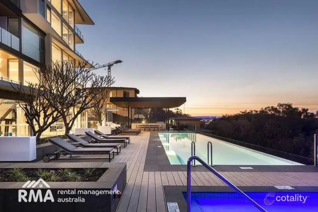 Luxury Living at Vantage