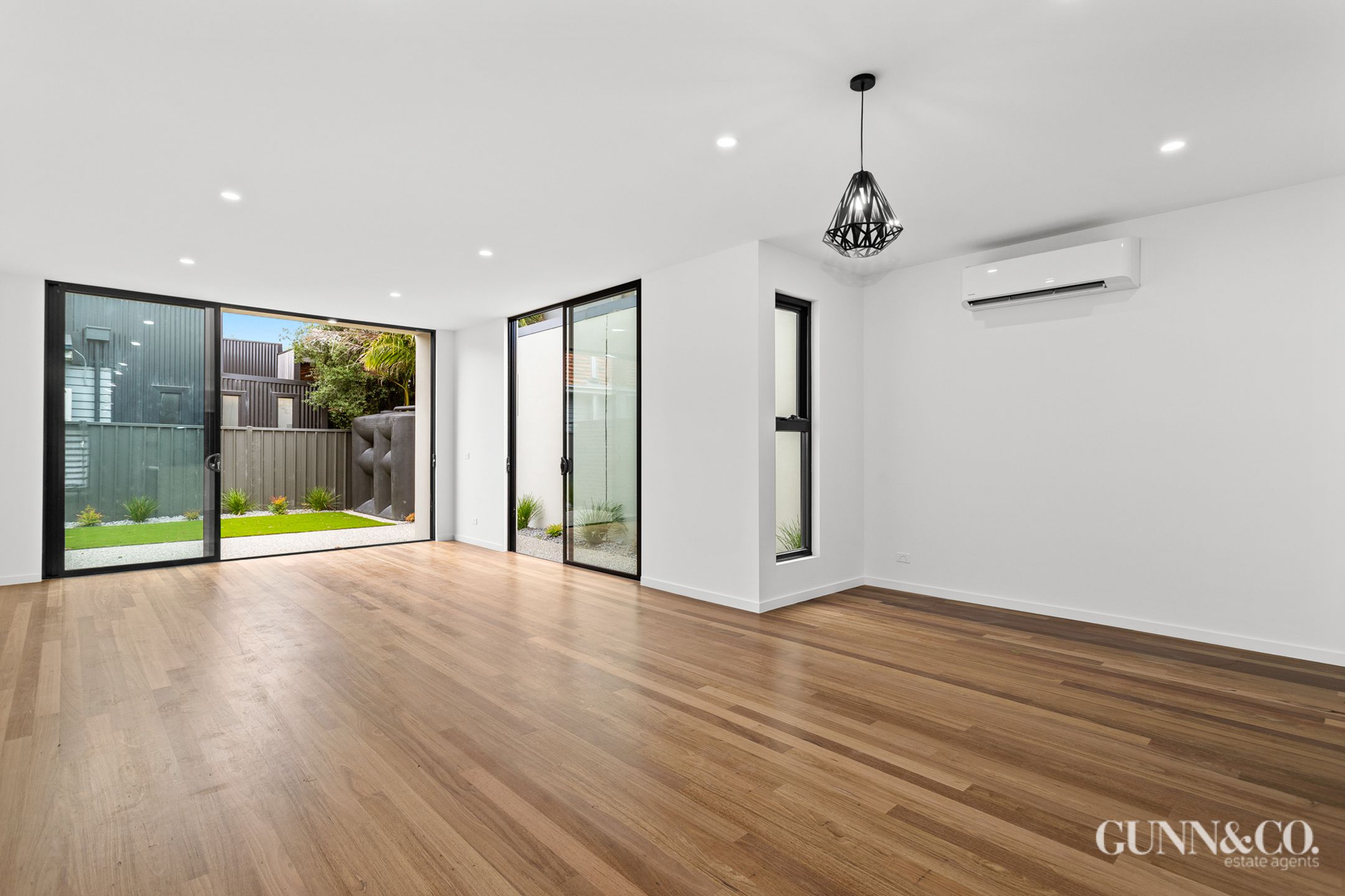 4B BENBOW ST, YARRAVILLE VIC 3013, 0部屋, 0バスルーム, Townhouse