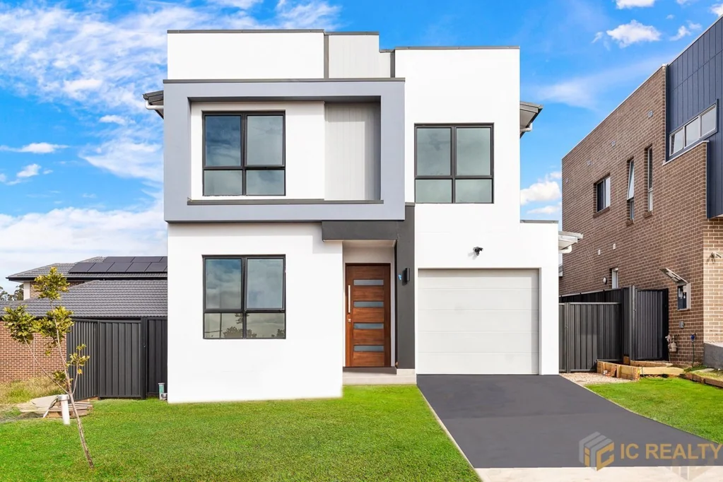 Stunning Double-Storey Family Home in Leppington