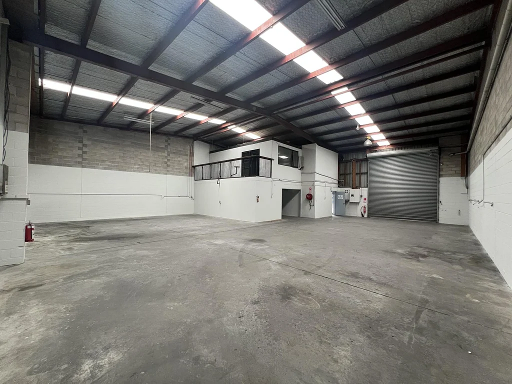 East Tamaki Versatile 378sqm Industrial Unit