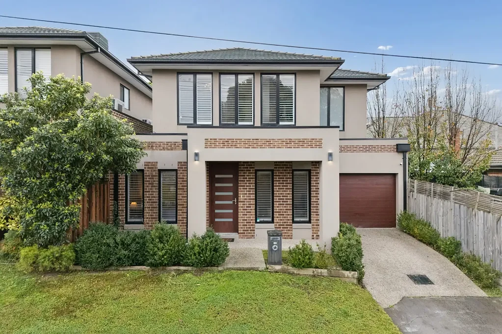 Ashwood 4房 现代便利，带底层主卧 Contemporary Convenience with a Ground Floor Master