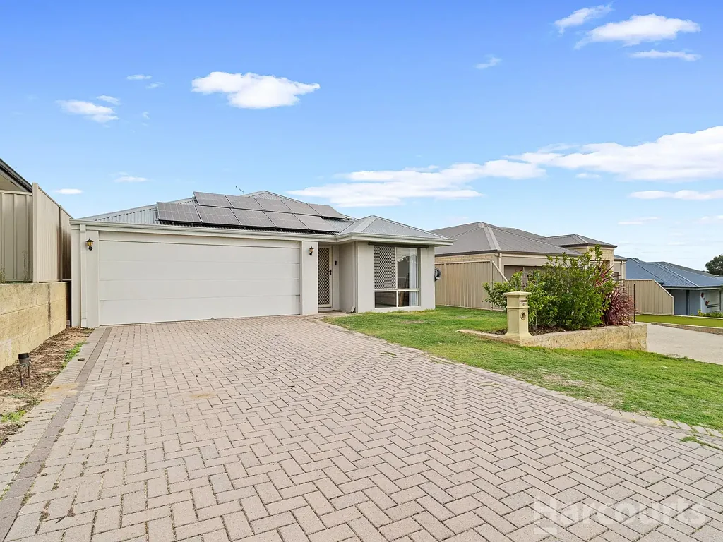 Meadow Springs 3房  Charming Lock and Leave, Family Home Awaits You in the Heart of Meadow Springs