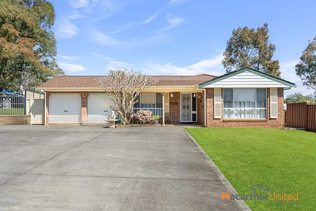 Rosemeadow 3房 热门郊区家园 627sqm宽地块 主卧带套间 开放式厨餐 巨大户外娱乐区 木地板 煤气烹饪 太阳能电池板 FANTASTIC FAMILY HOME!!