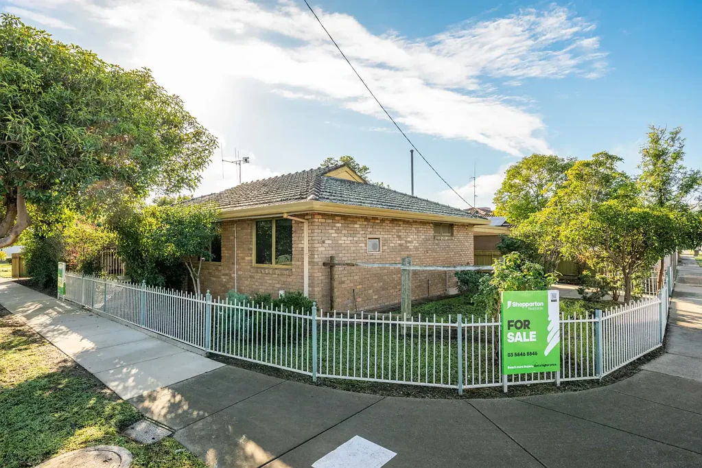 Shepparton 2ห้องนอน Central Convenience with Endless Potential!