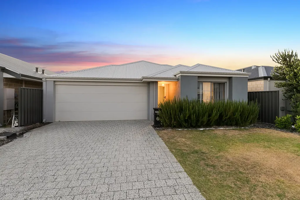 Spacious 3-Bedroom Family Home with Modern Comforts in Darling