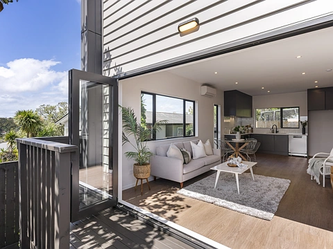 Birkdale 4房  Brand New & Freehold! - Asking Price $995,000