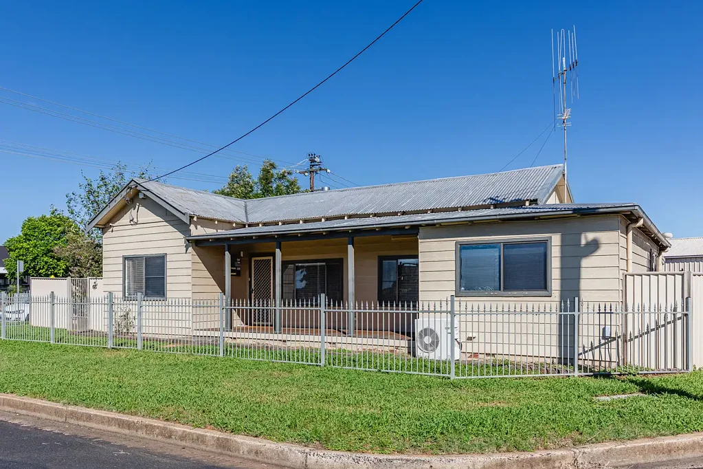 House & Large Shed