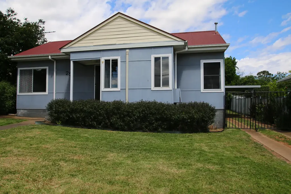 3 Bedroom Home in Established Area